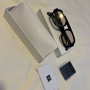 Jane Mini in Gloss Black Sunglasses